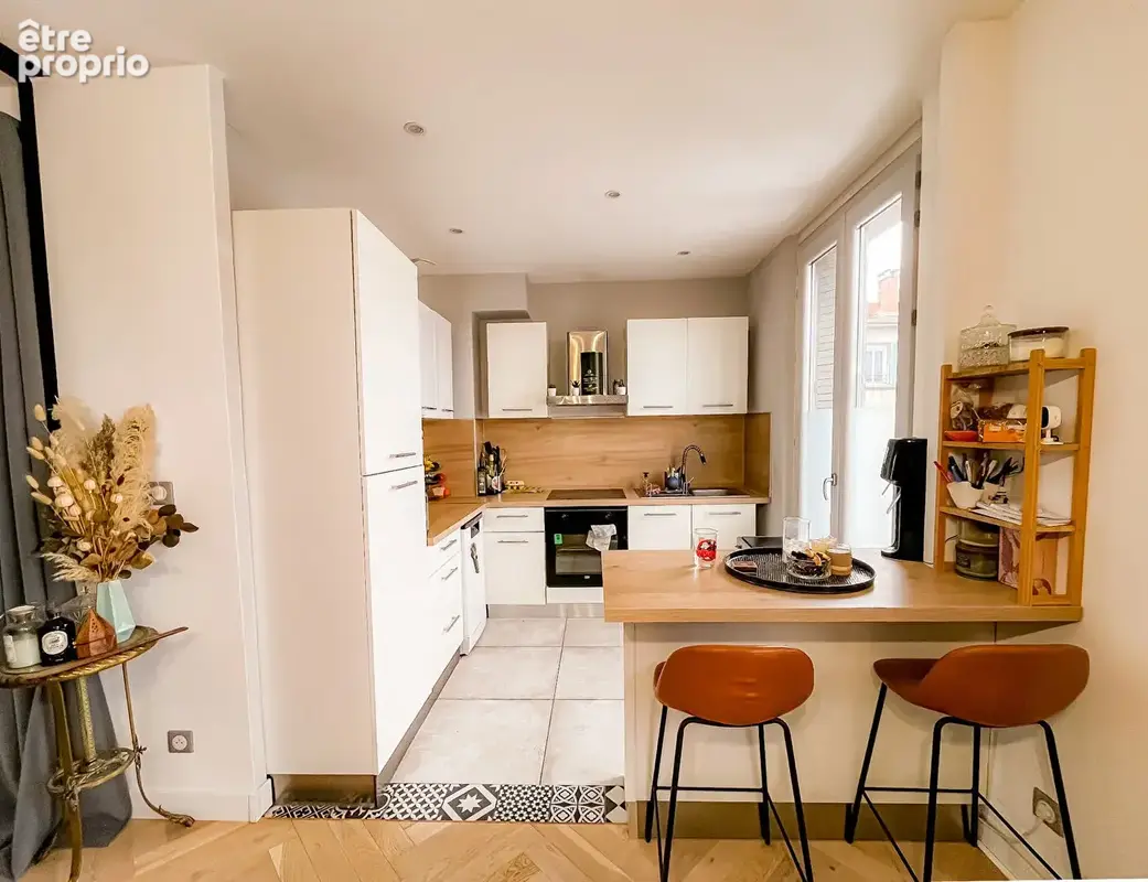 Appartement  rénové - 4 pièces 84 m2 - Quartier Saint Ruf - photo 3