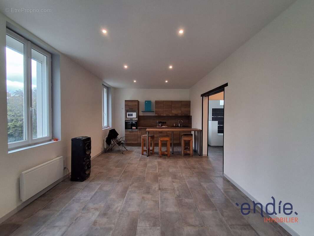 Maison à BRASSAC-LES-MINES