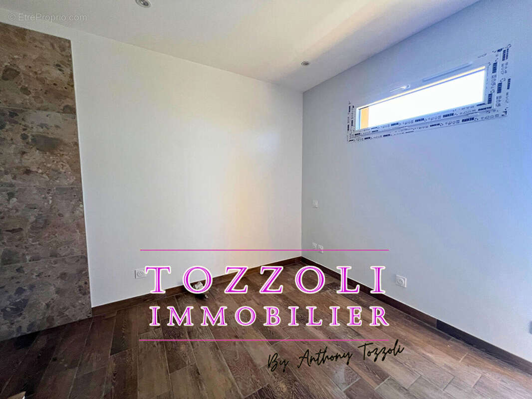 Appartement à SAINT-PIERRE-DE-CHANDIEU