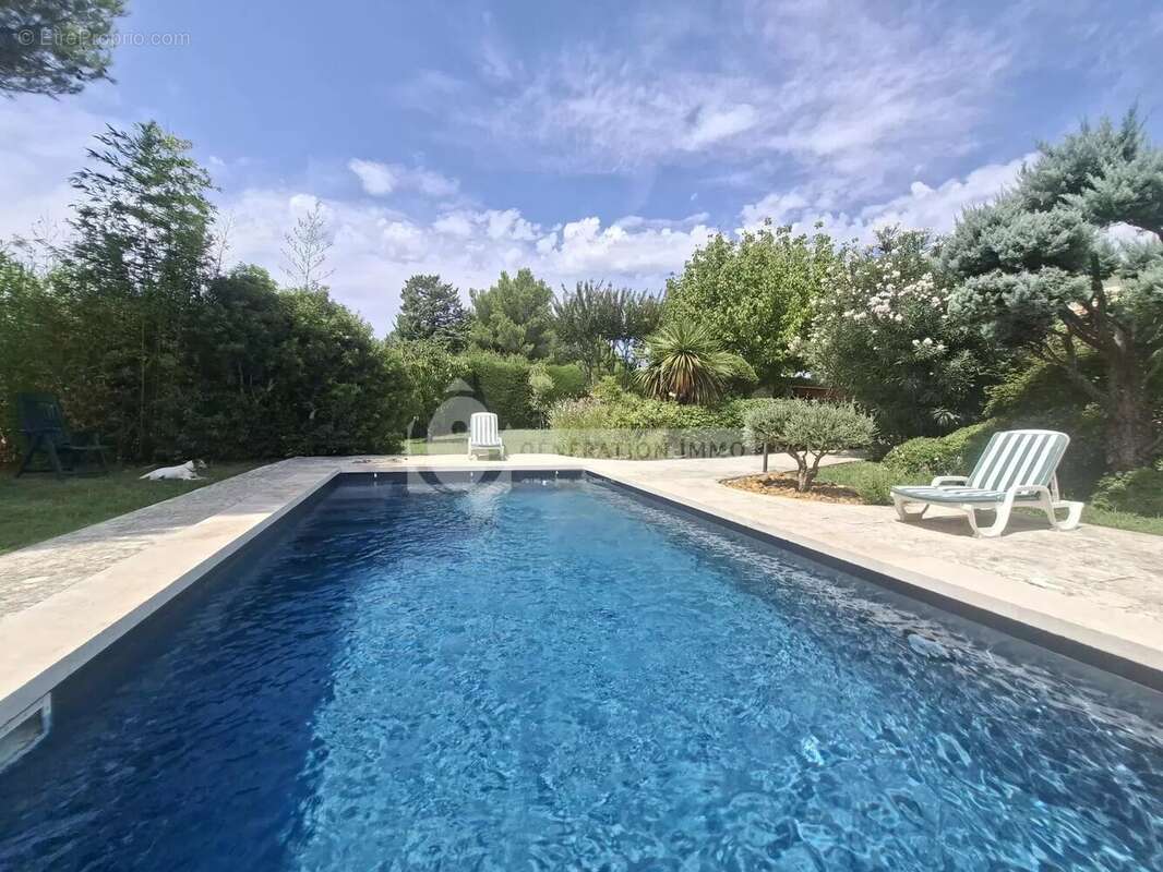 Fontvieille - maison familiale en campagne avec jardin paysagé et piscine - photo 4
