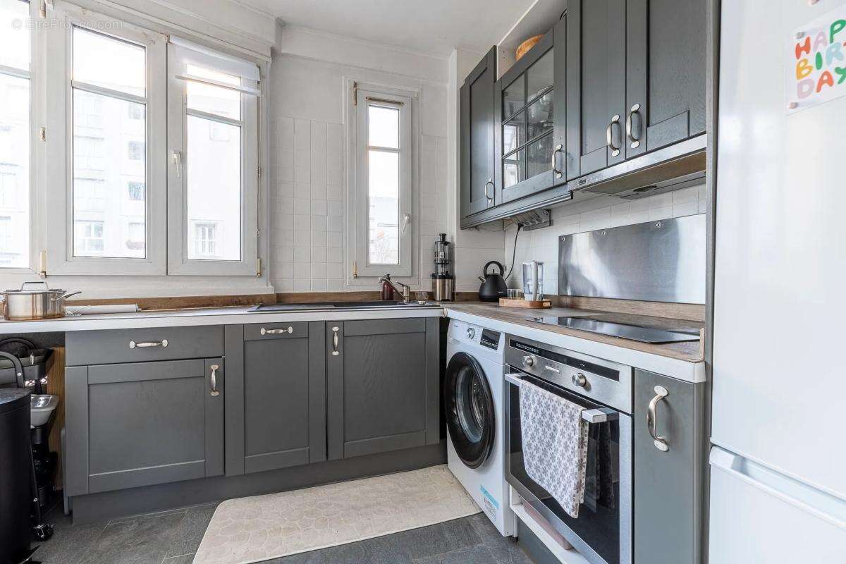 Appartement à LES LILAS