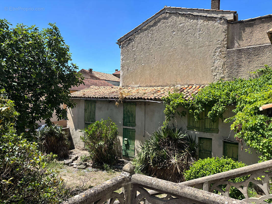 Maison à VILLELAURE