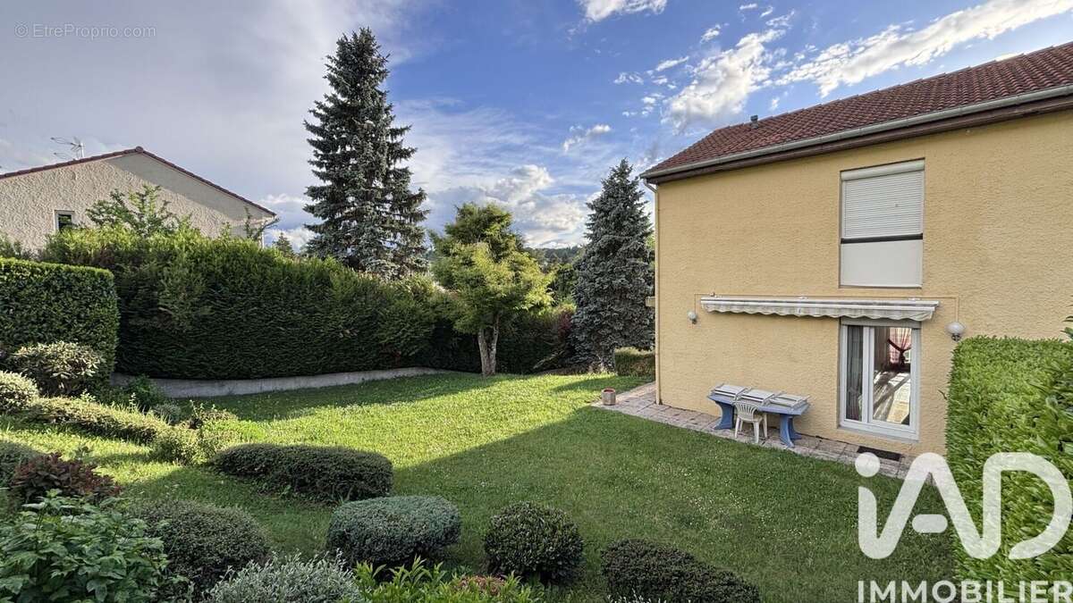 Photo 2 - Maison à ROCHE-LA-MOLIERE