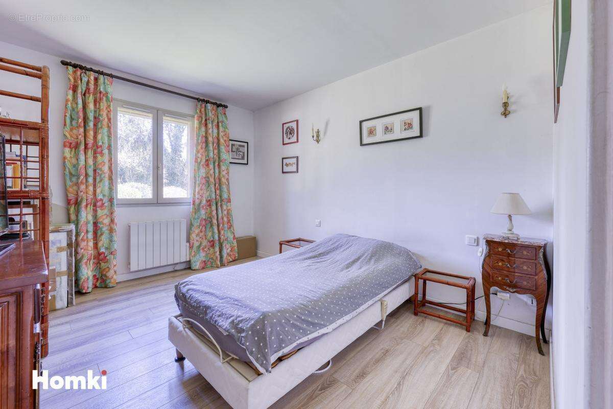 Maison/Villa T5 de 138 m² à Solliès-Pont 83210 - photo 12