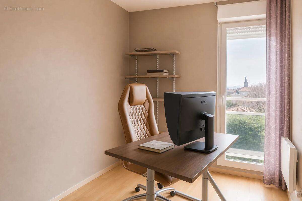 Appartement à VALENCIN