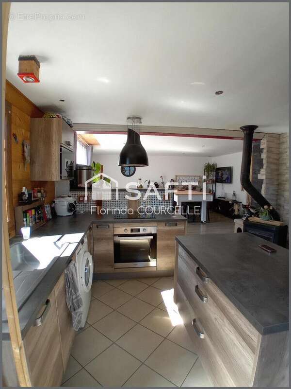 Photo 8 - Maison à LATHUILE