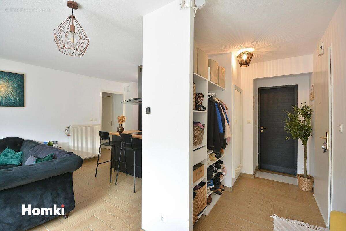 Appartement à RILLIEUX-LA-PAPE