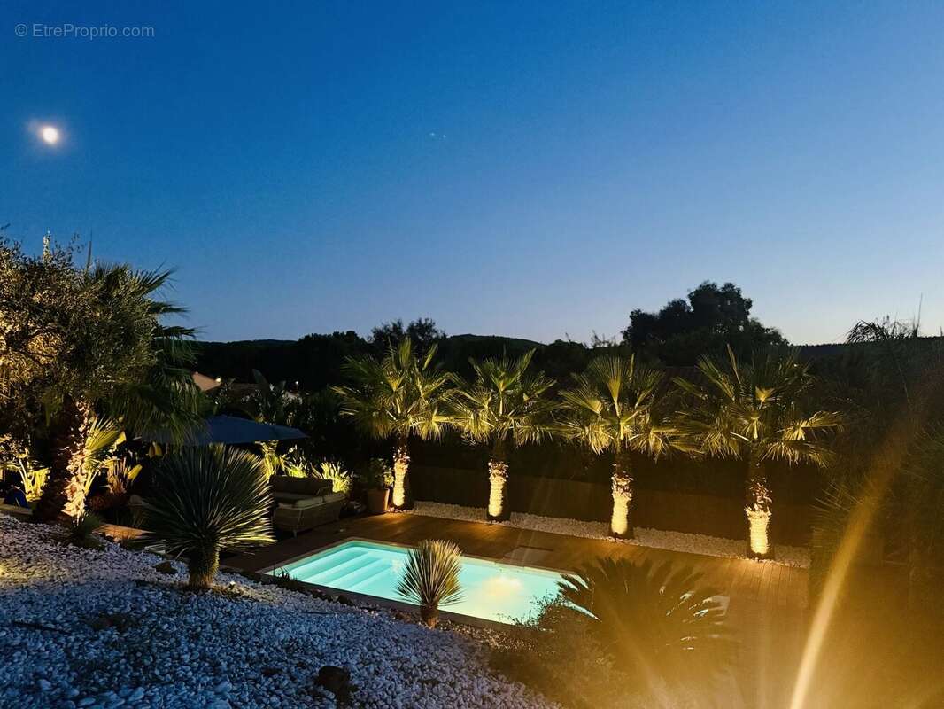 Maison à BORMES-LES-MIMOSAS