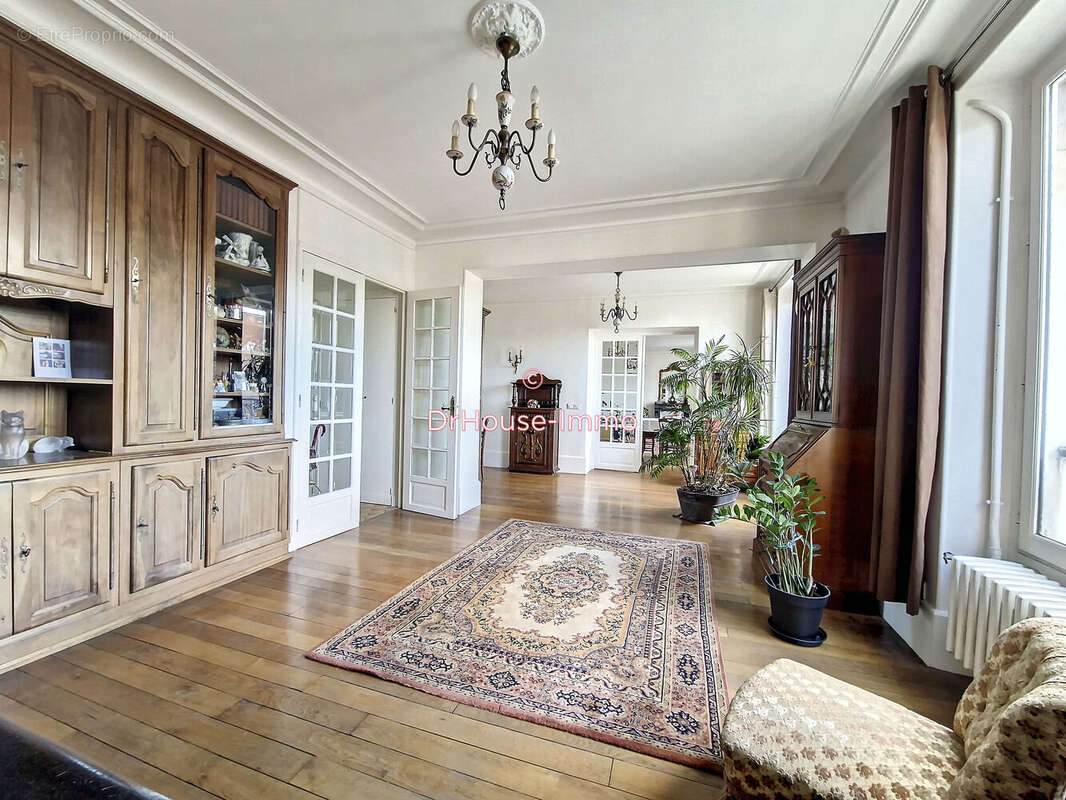 Appartement à LE BOURGET