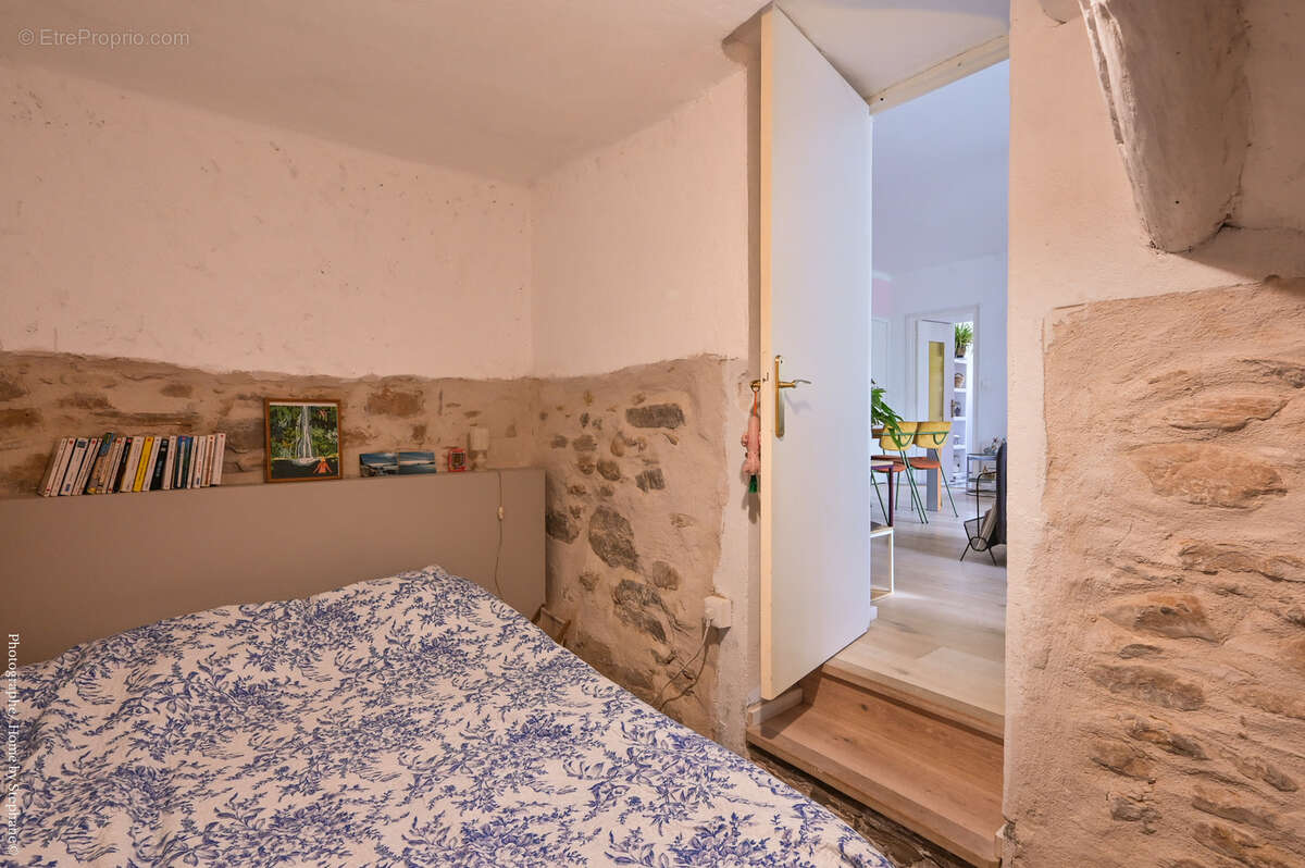 Maison à SAINT-CYR-SUR-MER