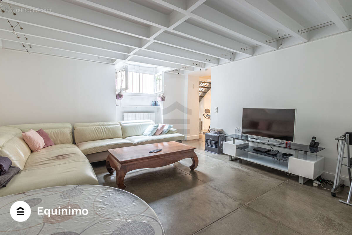 Appartement à PARIS-9E