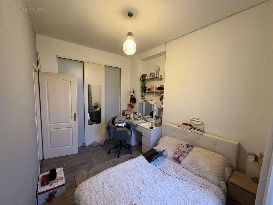 Appartement à PUY-L'EVEQUE