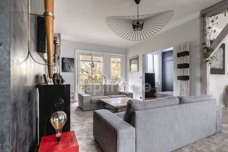 Maison à vendre 6 pièces LES CLAYES SOUS BOIS (78) - photo 8