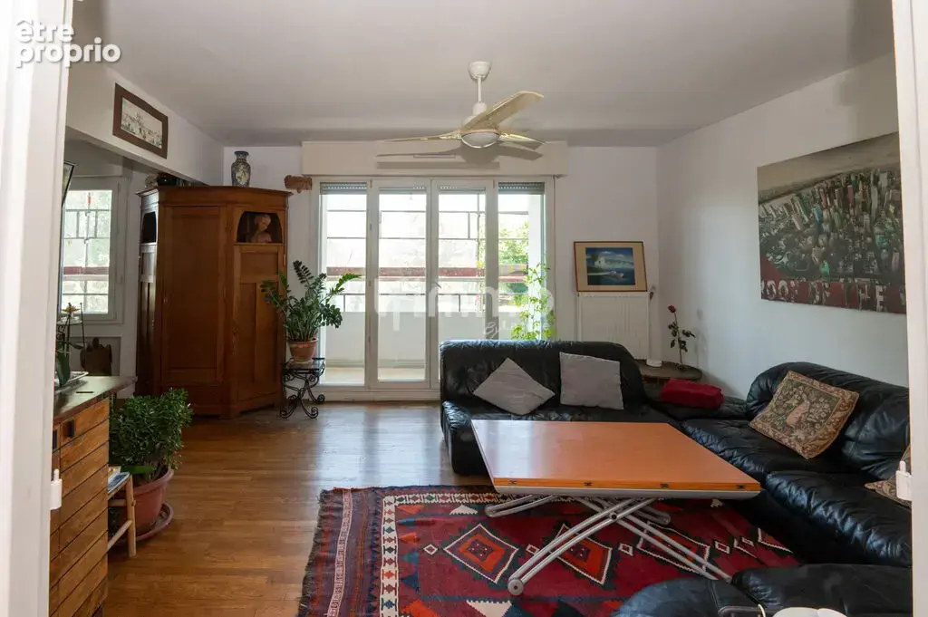 Bel appartement 5 p 113 m² env. avec balcon, garage et cave - photo 5