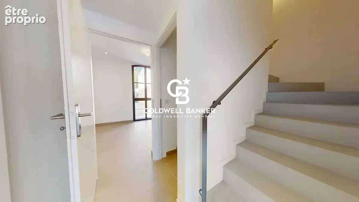 Cannes centre, Maison neuve aux prestations modernes et terrasses ensoleillées - photo 12