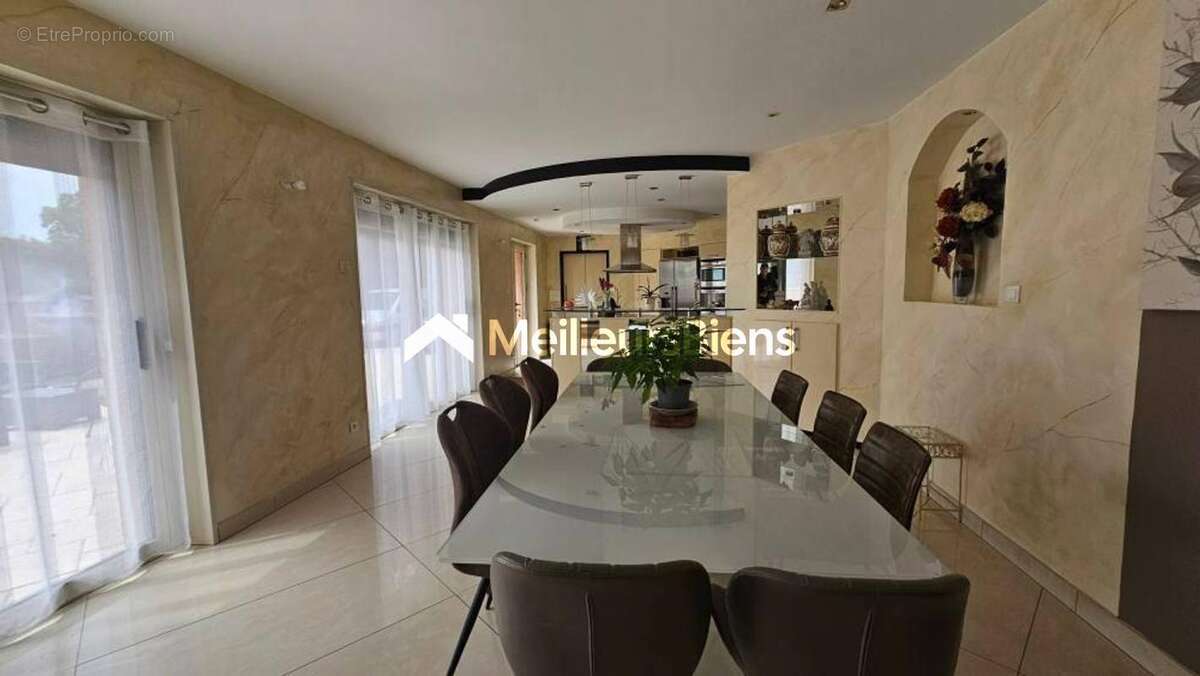 Maison à ENGLEFONTAINE