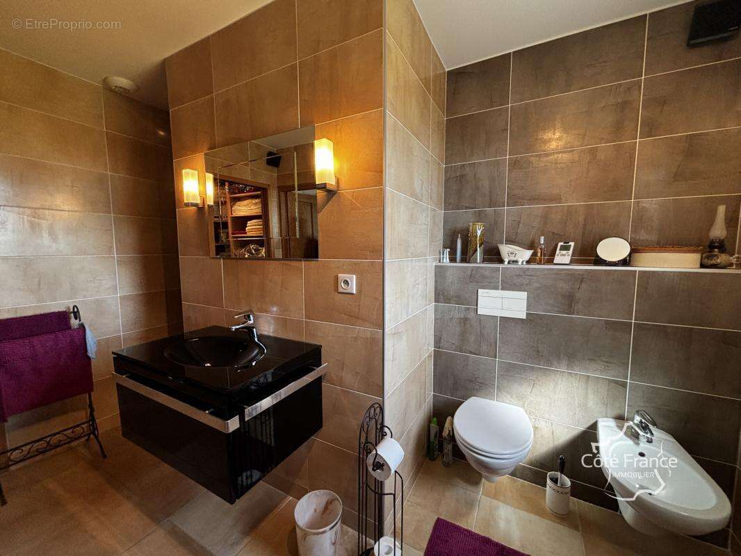 Maison à SAINT-CONSTANT