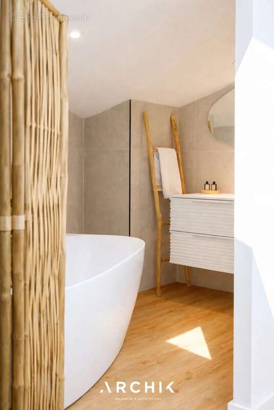 Maison 210 m² à Le Bouscat  - photo 10