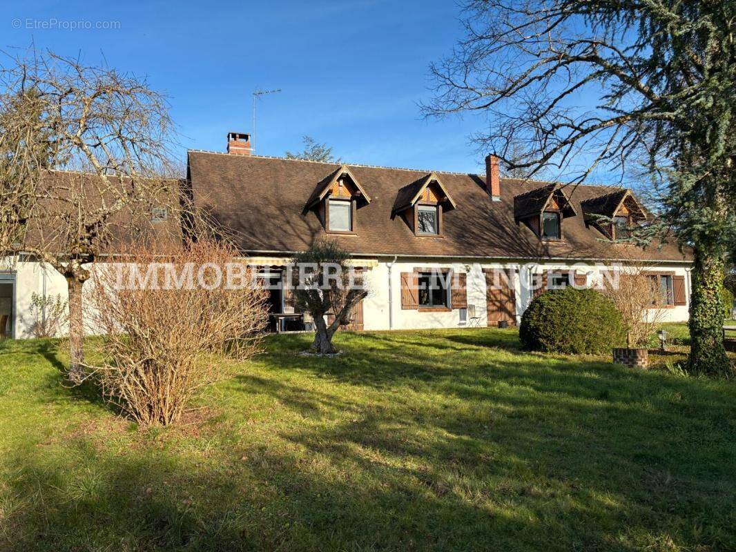 Maison à PIERREFITTE-SUR-SAULDRE