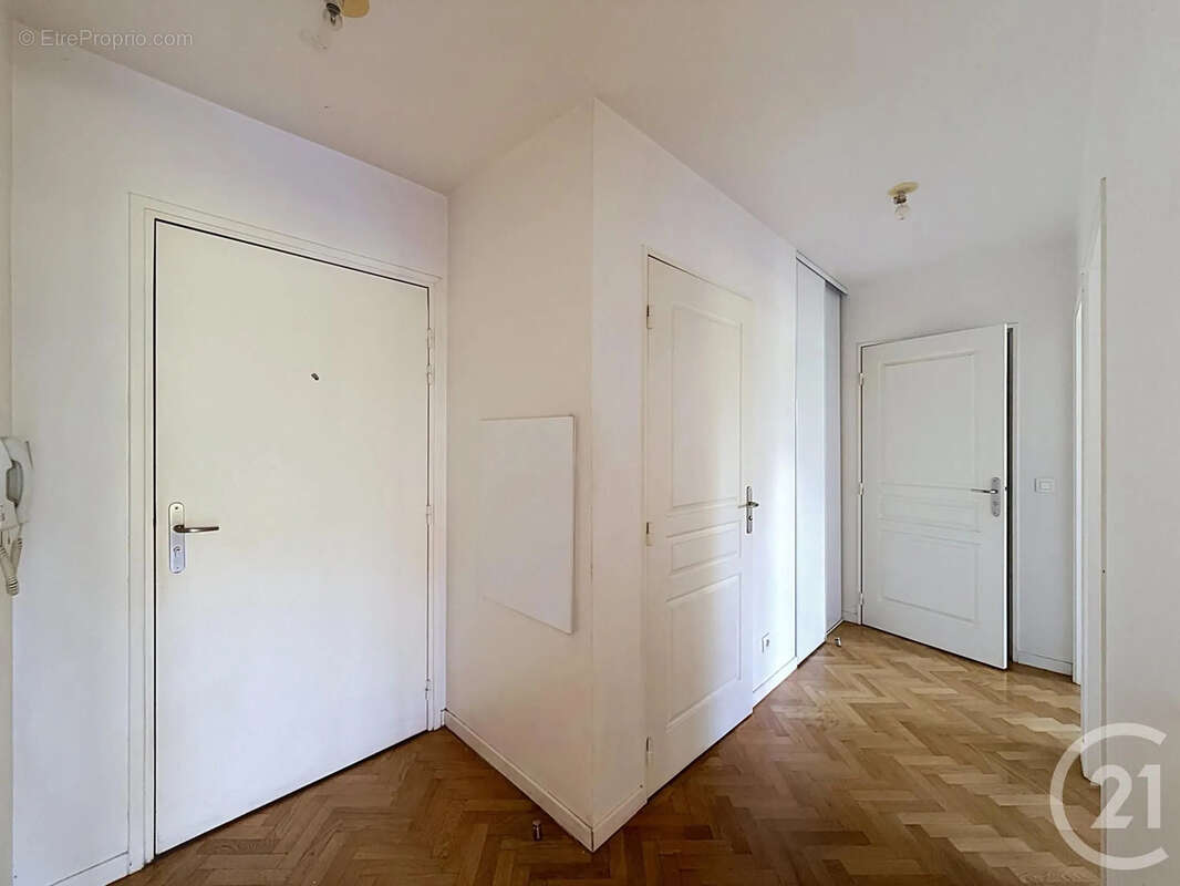 Appartement 54 m² à Avon  - photo 7