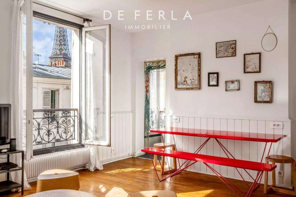 Appartement à PARIS-7E