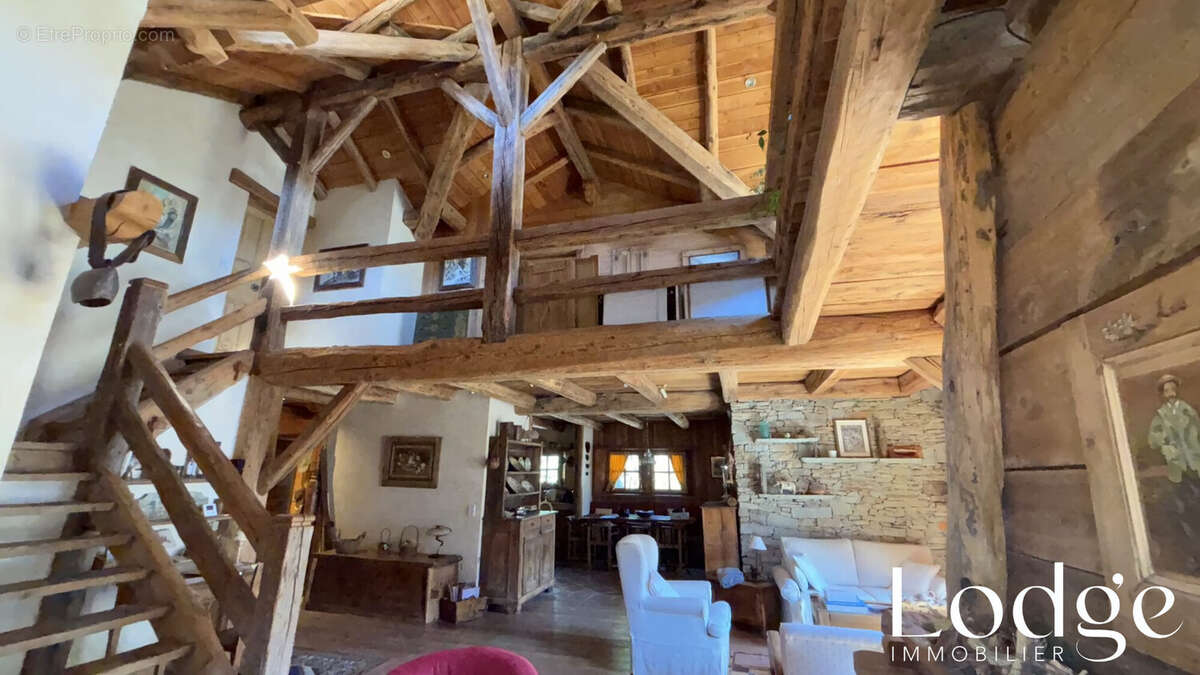 Maison à LA SALLE-LES-ALPES