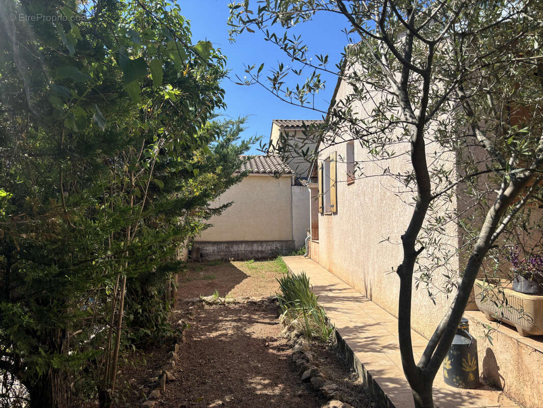 Maison à CUERS
