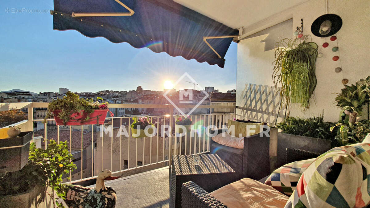 Appartement à MARSEILLE-6E