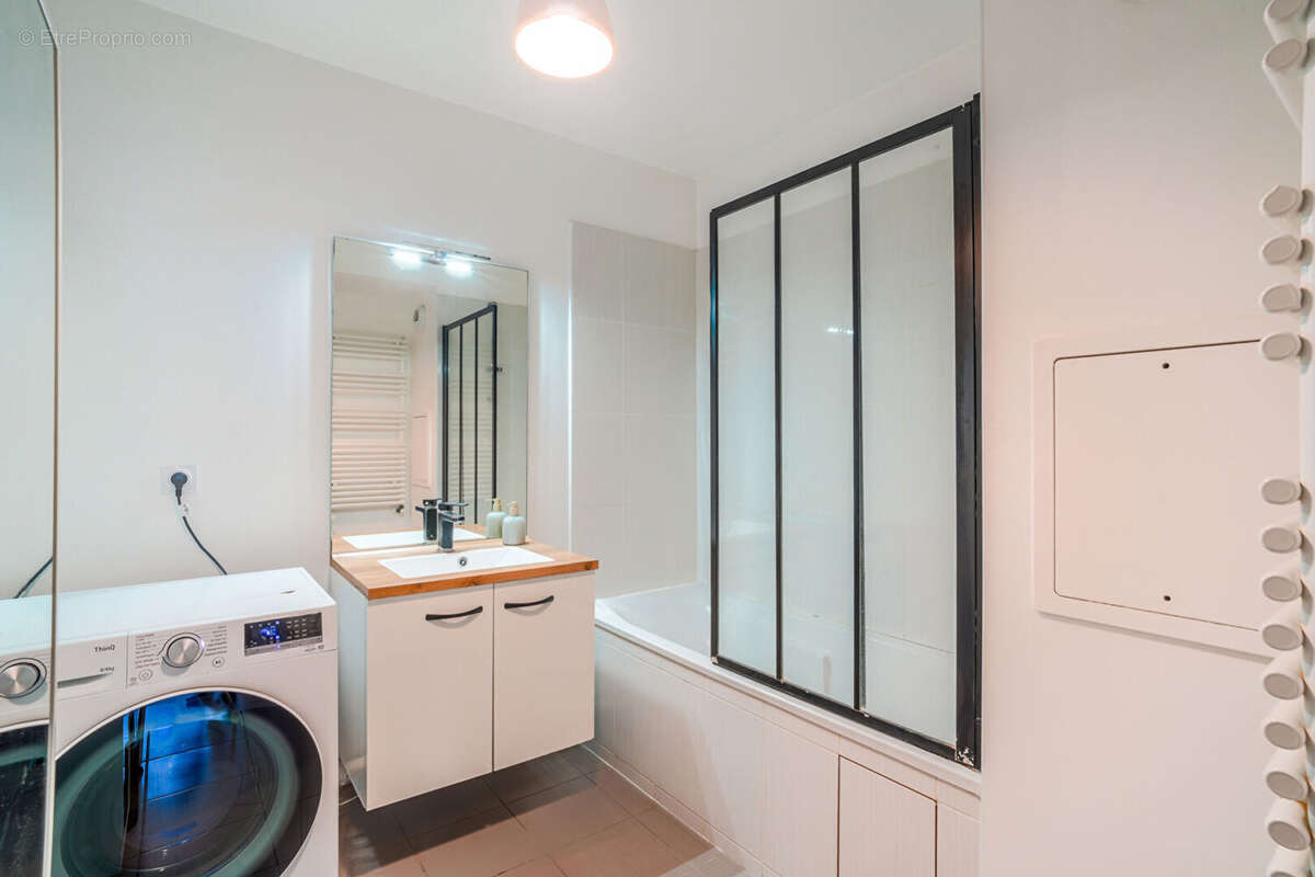 Appartement à NANTERRE