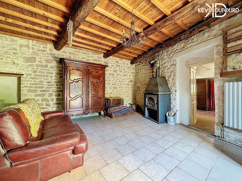 Maison à ORGNAC-L'AVEN