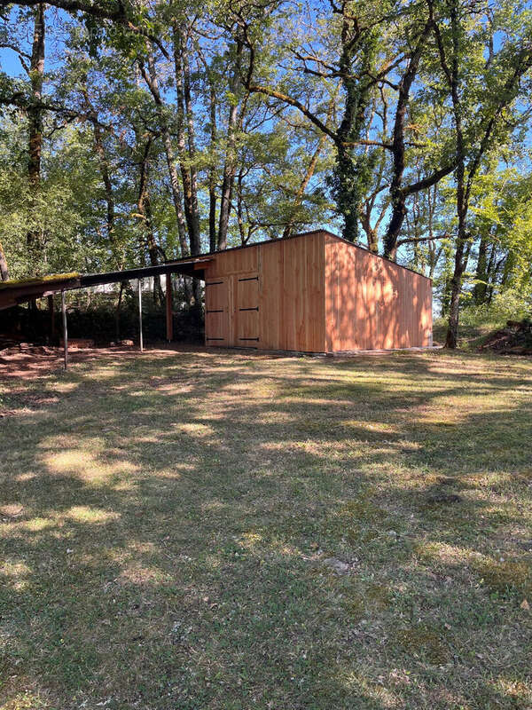 Cahors nord 15mn,  maison  T6 avec dépendance 6 pièce(s) 130 m2 sur 6610m² de terrain. - photo 16