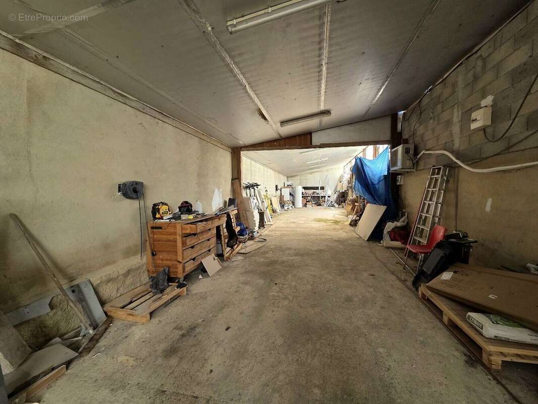 Maison et son hangar proche de toutes commodités - photo 12