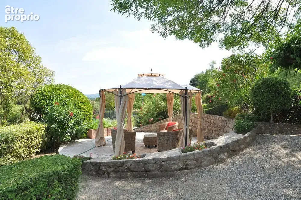 Demeure de prestige avec vue panoramique - 8 chambres - 1 ha de terrain - Ardèche Sud - photo 22