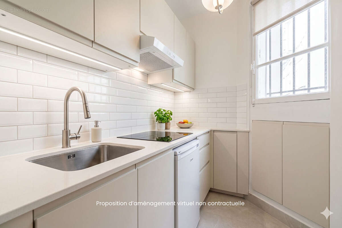 Appartement à PARIS-16E