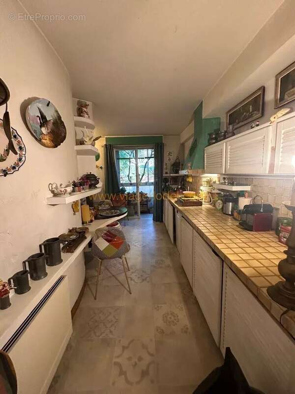 Appartement à SAINT-LAURENT-DU-VAR