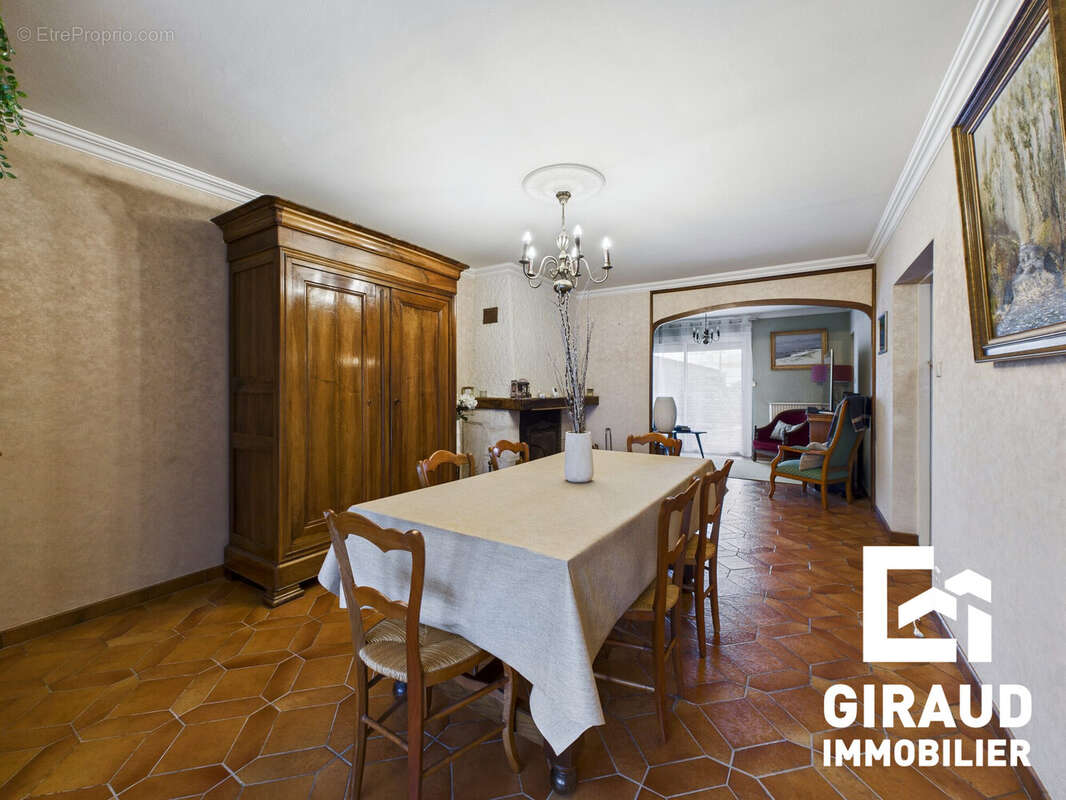 Maison à FONTENAY-LE-COMTE