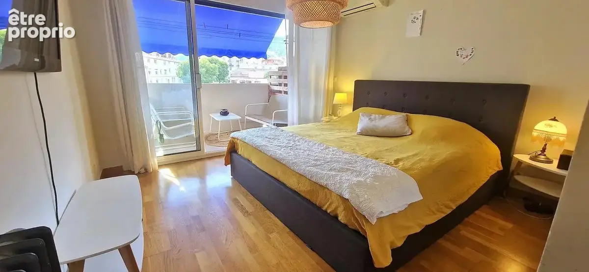 Grand F4 de 98 m² proche du centre ville - photo 8