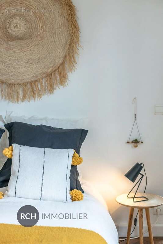 Maison à NEAUPHLE-LE-CHATEAU