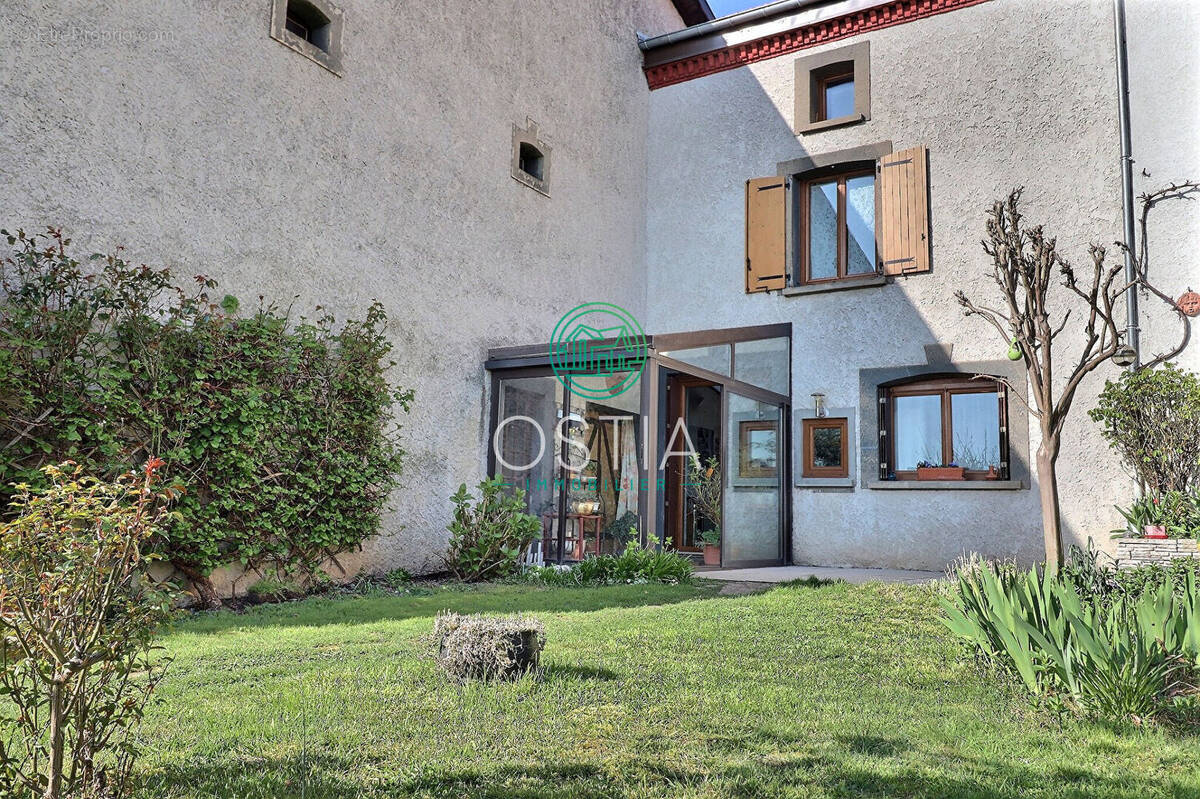 Maison à SAINT-MARTIN-LA-PLAINE