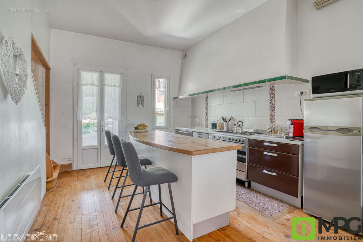 Maison de ville T4 avec jardin entièrement rénovée en 2023 - photo 6