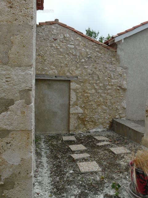 Ensemble de carractere - photo 9