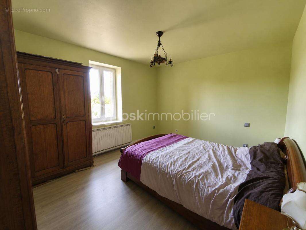 Propriété familiale où espace, confort et sérénité se rencontrent - photo 15