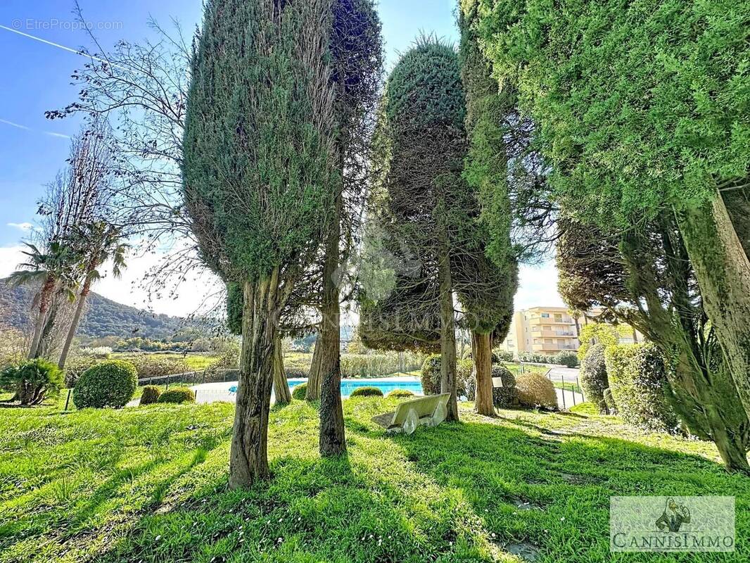 Appartement à MANDELIEU-LA-NAPOULE