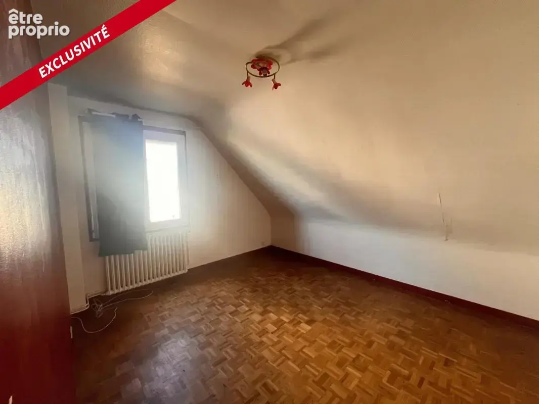 Maison de famille : installez-vous au coeur du bourg ! - photo 11
