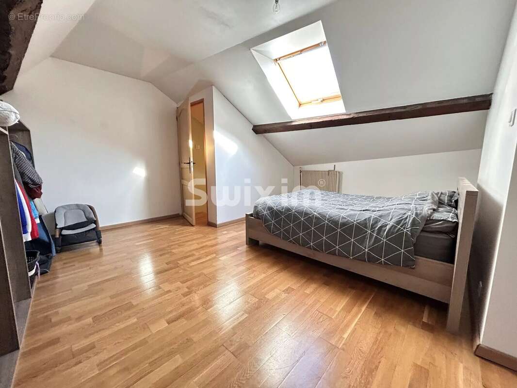 Maison à ROCHEFORT-SUR-NENON