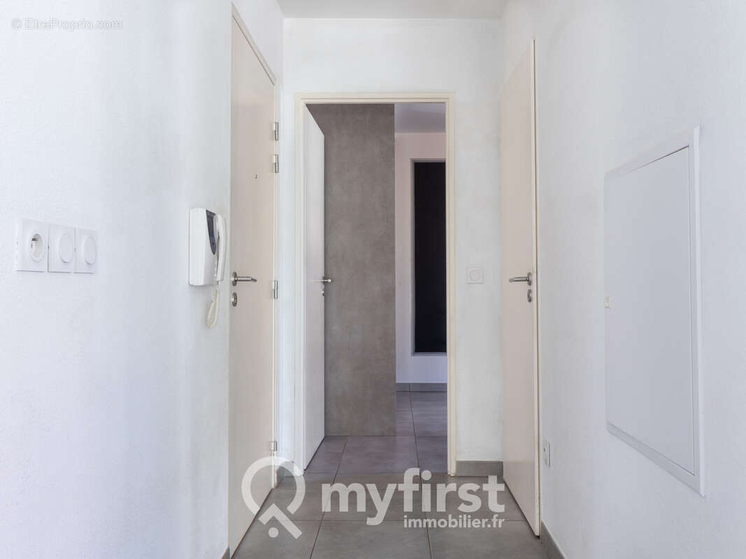Appartement à LA VALETTE-DU-VAR