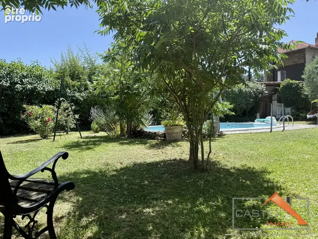 Maison commingeoise rénovée avec jardin, piscine et grand espace de vie de 58 m² - photo 5