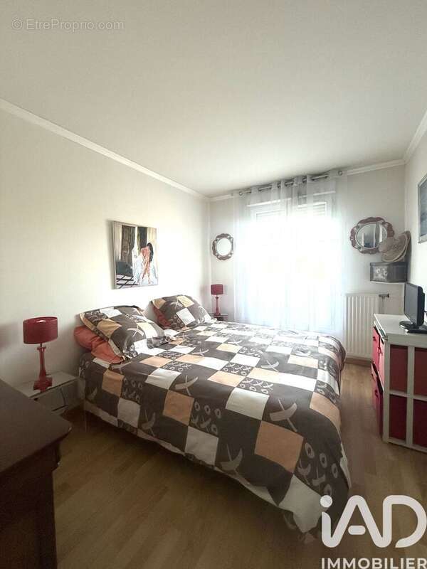 Photo 9 - Appartement à BUSSY-SAINT-GEORGES