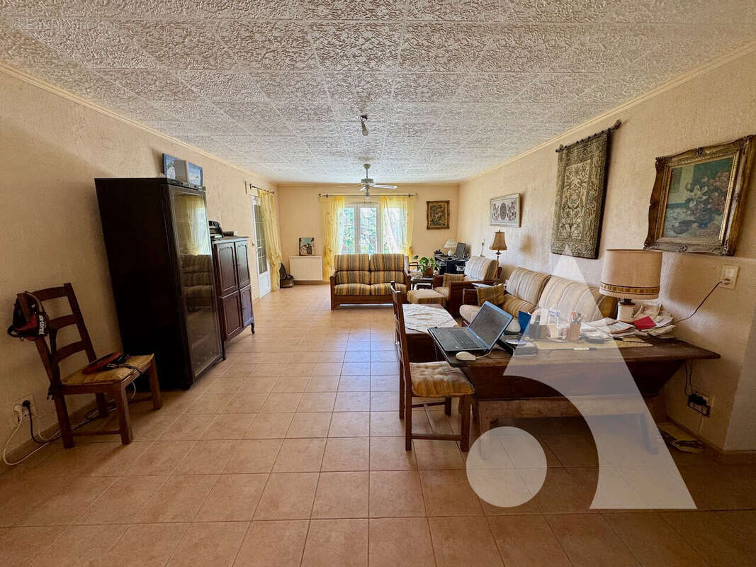 Maison à VILLECROZE