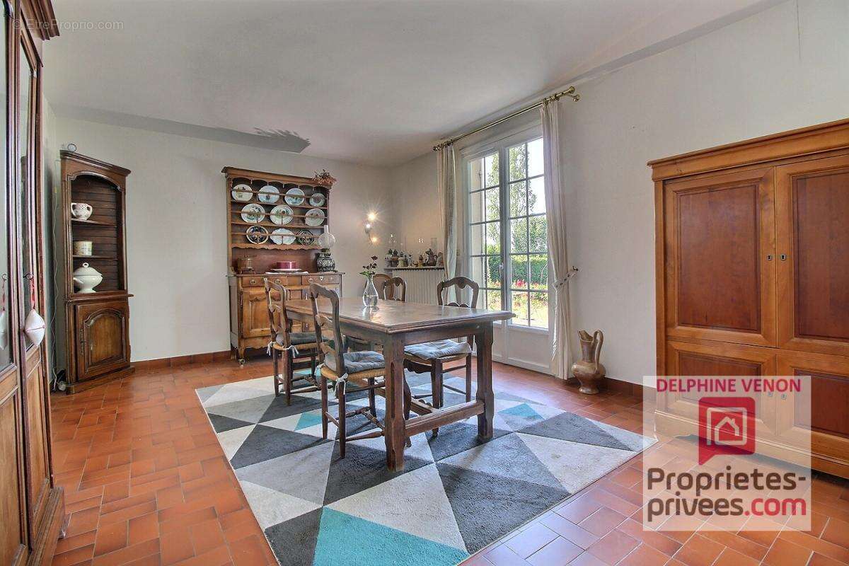 Exclusivité - Maison 5 chambres + bureau sur un terrain de 2438 m² à Saint Martin D Abbat - photo 3